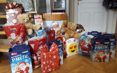 УЧЕНИЦИ ГИМНАЗИЈЕ У ХУМАНИТАРНОЈ АКЦИЈИ ФОНДАЦИЈЕ „ОСМЕХ НА ДАР“